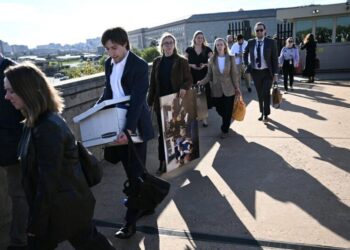 News Outlets Pressure Pentagon to Restore Access After Court Ruling