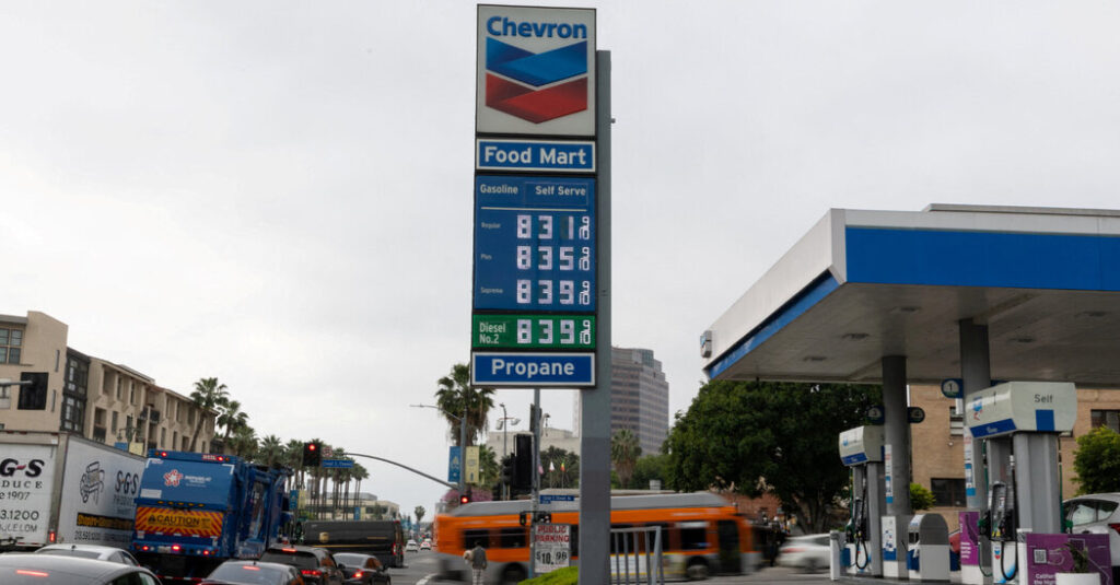 High Gas Prices, Driven Up by the Iran War, Loom Over the Midterms