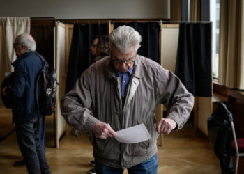 French Far Right Falls Short of Statement Win in Yardstick Local Races