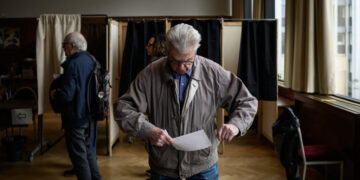 French Far Right Falls Short of Statement Win in Yardstick Local Races