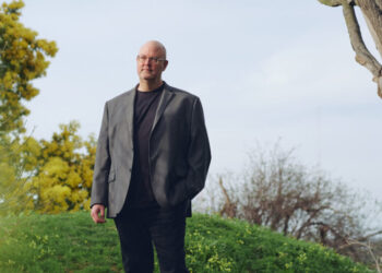 Fearing Chaos of Climate Change, Some Seek Answers in Virtual Classroom