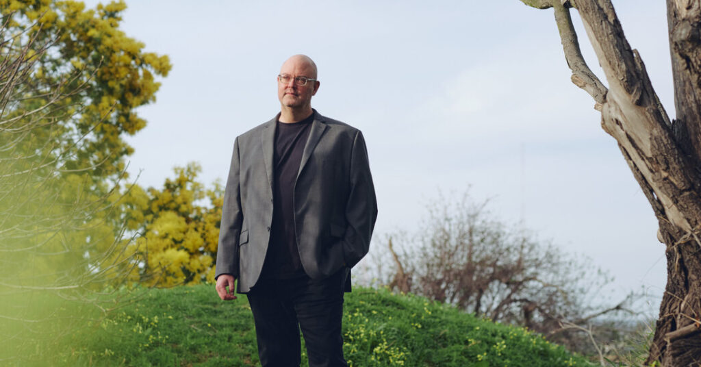 Fearing Chaos of Climate Change, Some Seek Answers in Virtual Classroom