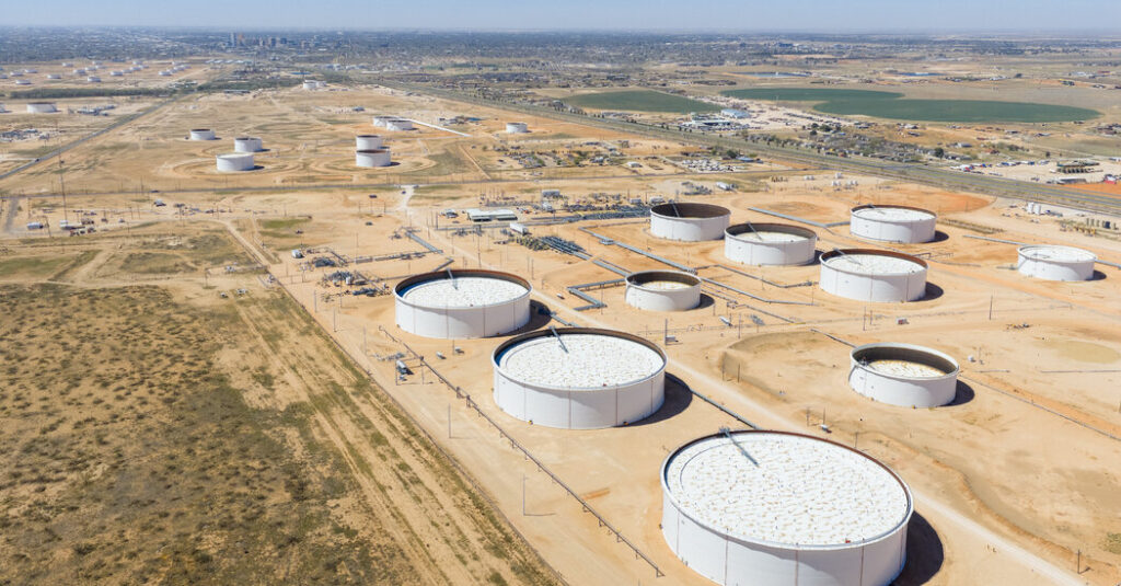 For Western Oil Companies, War in Iran Means Bigger Profits, and Risks