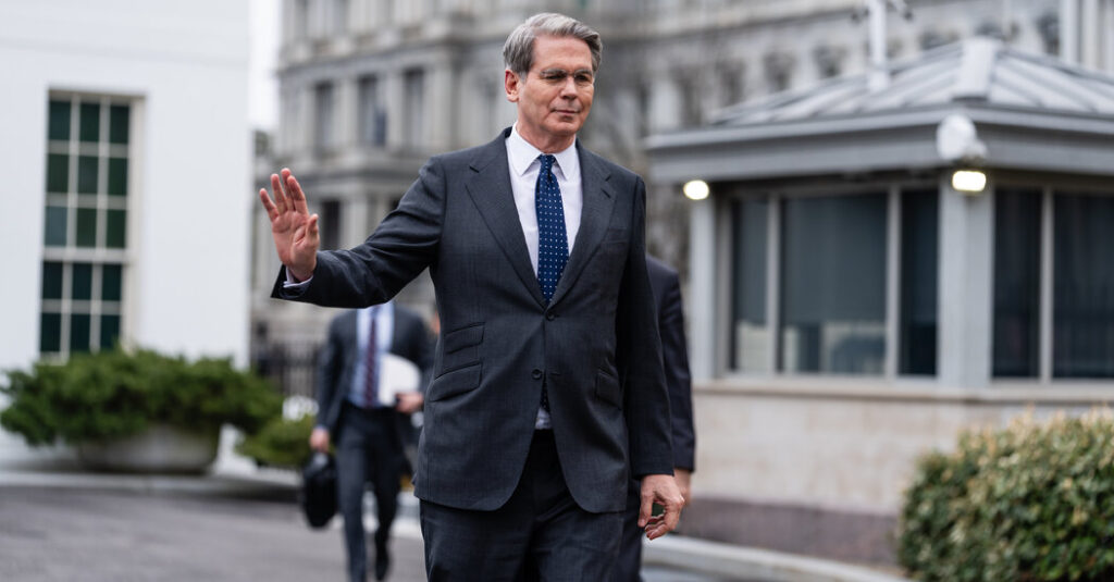 Trump Faces Blowback on Easing Iran Oil Sanctions