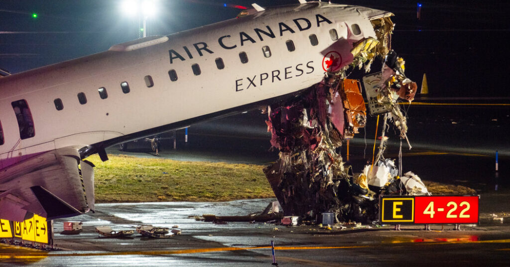 F.A.A. Is Investigating if Another Jet’s Issue Distracted a Controller