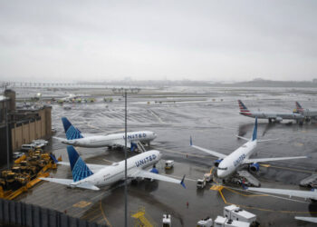 LaGuardia Delays Expected to Last for Days After Runway Crash
