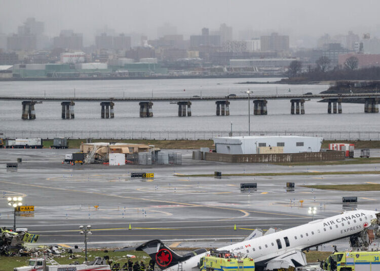 Passengers Braced for a Rough Landing Before Crash at LaGuardia