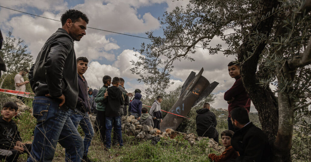 Iran Signals Resilience With Volley of Missiles Across Middle East