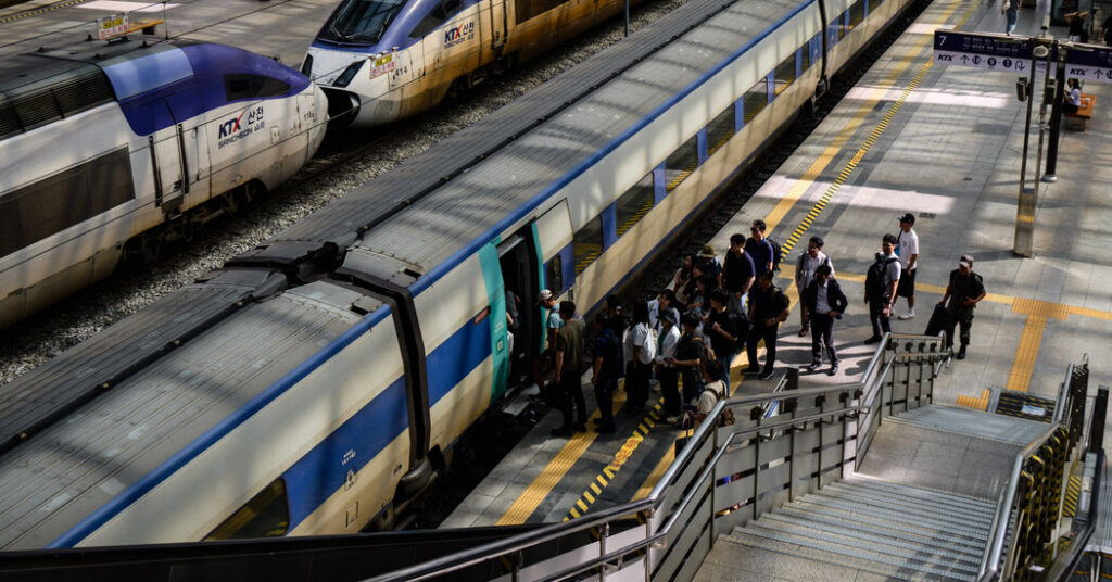 Take Shorter Showers: South Korea Kicks Off an Energy-Saving Drive