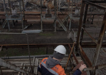 Ukraine Spent Big to Shield Energy Industry From Drones. Is the Mideast Next?