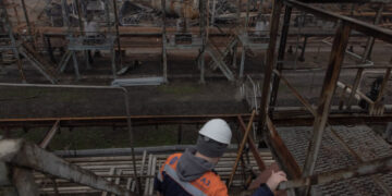 Ukraine Spent Big to Shield Energy Industry From Drones. Is the Mideast Next?