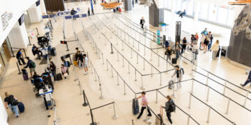 These Airports Don’t Use T.S.A. Your Current Wait: Minutes, Not Hours.