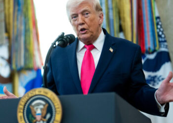 Oil Prices Tumble 6% as Trump Shows Eagerness to Talk to Iran