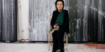 Pat Steir, Painter of Luminous ‘Waterfalls,’ Dies at 87