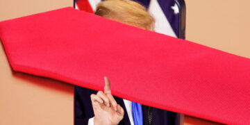 When a Narcissist Goes to War