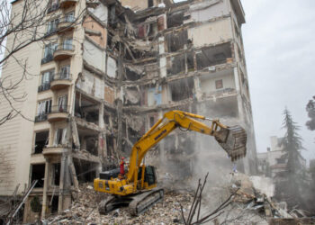 Israel Races to Hit Iran Hard While It Still Can, Leery of Possible Talks, Officials Say