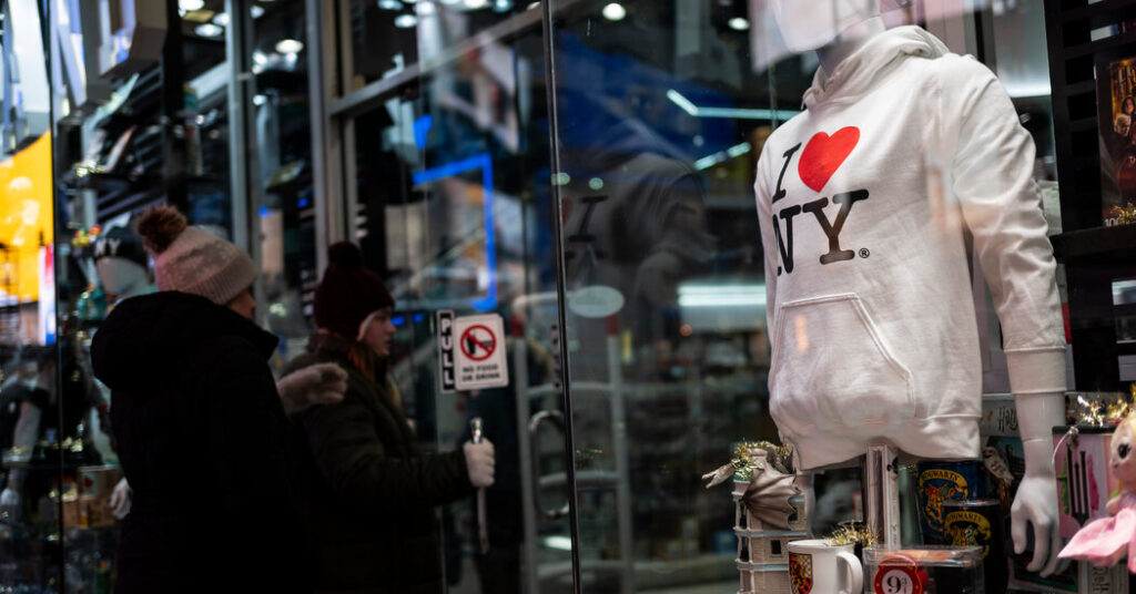 More Tourists Are Coming to New York, but Not From Other Countries