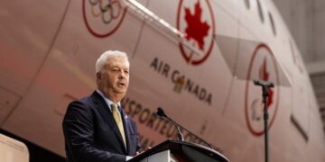 Air Canada C.E.O. Draws Scorn for Delivering Condolences in English