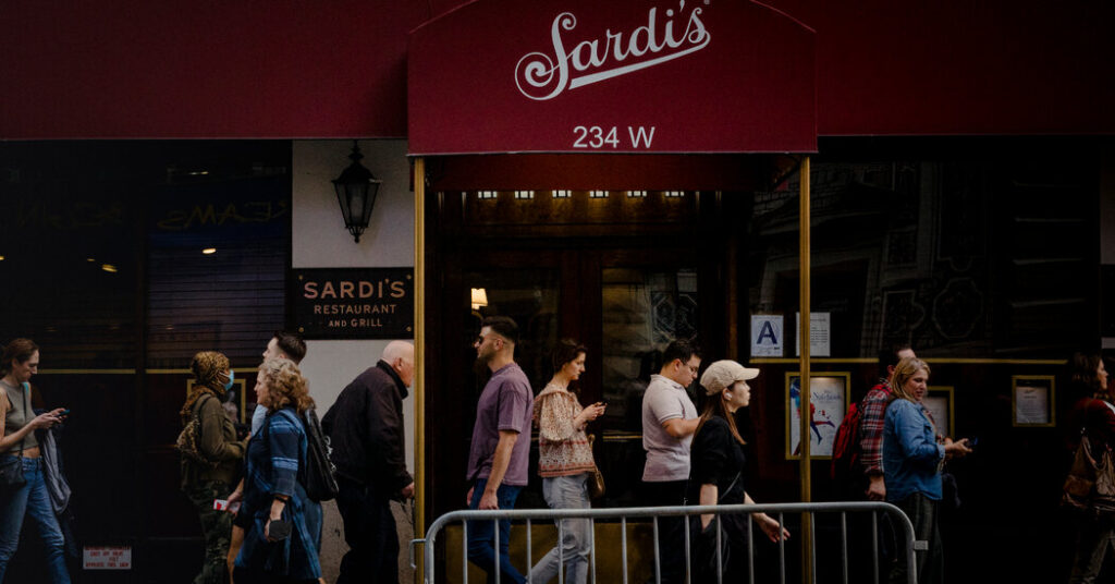 Sardi’s Sells Its Name and Takes a Brief Intermission