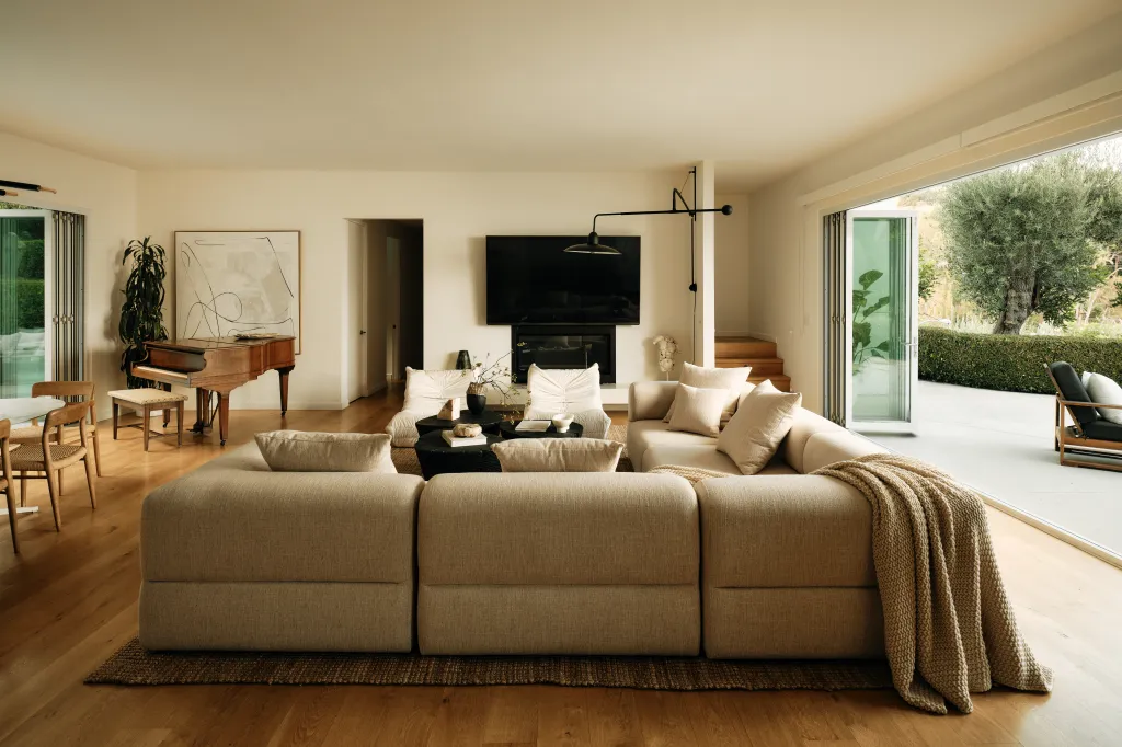 There's room for a piano in this music lover's dreamy home