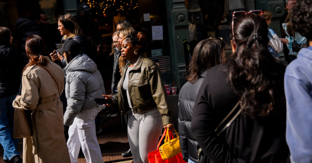 War Will Push U.S. Inflation Above 4 Percent This Year, O.E.C.D. Says