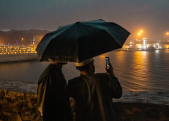 Malaysia Says Iran Will Allow Its Ships to Pass Through the Strait of Hormuz