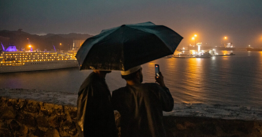 Malaysia Says Iran Will Allow Its Ships to Pass Through the Strait of Hormuz