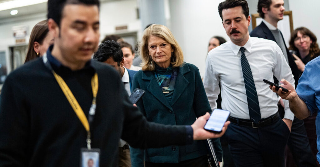 G.O.P. Senator Weighs Forcing Congress to Vote to Authorize the Iran War