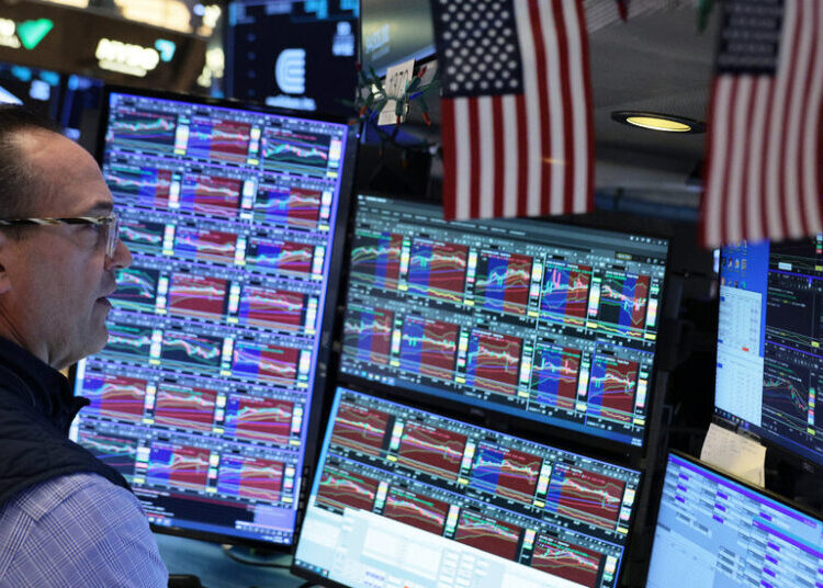 As Markets Revolt in the Face of War, Trump Extends Iran Deadline