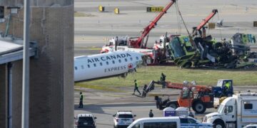 Damaged Runway at LaGuardia Reopens After Plane Wreckage Is Removed