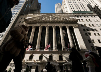Wall St. Bonuses Soared to $49.2 Billion. New York Hoped for Even More.