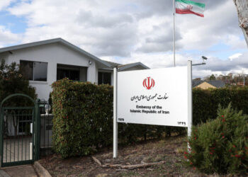 Australia Temporarily Blocks Iranians With Visitor Visas From Entry