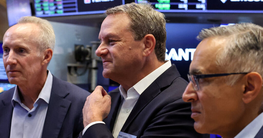 Versant Pursues a Deal for Vox Media’s Podcast Business