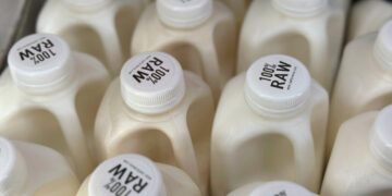 Drinking Raw Milk Is Risky. Should People Be Able to Buy It Anyway?