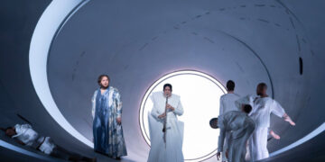 In ‘Tristan und Isolde,’ a Woodwind Player Finds Himself Onstage