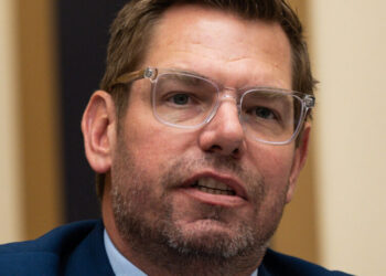 F.B.I. Said to Dig Up Old Investigative Files on Democratic Lawmaker