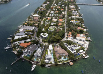 Tugboat Captain Is Charged in Miami Beach Crash That Killed 3 Children