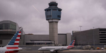 How Many Air Traffic Controllers Are Needed Overnight?