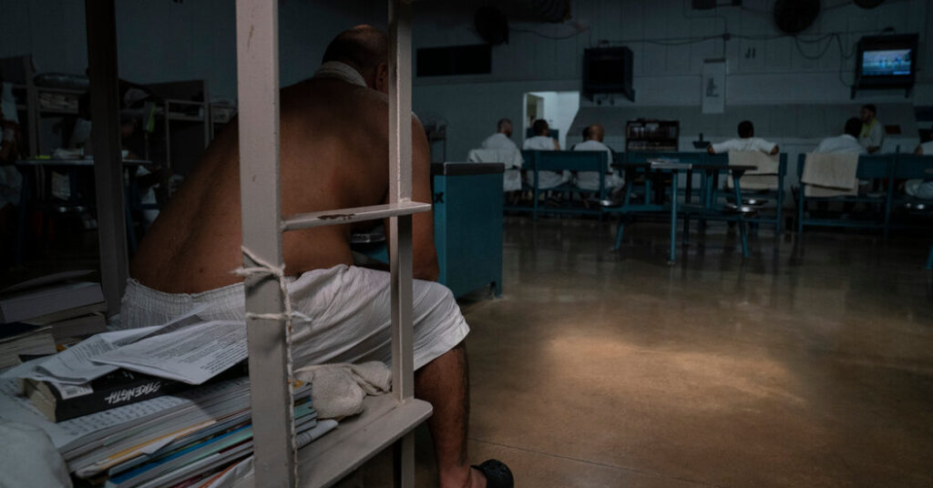 Federal Trial Opens Over Lack of Air Conditioning in Texas Prisons