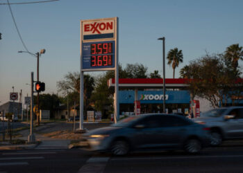 As Gas Prices Approach $4 a Gallon, Americans Rethink Vacations