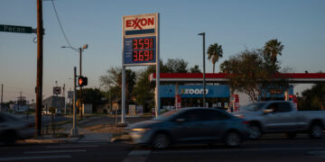 As Gas Prices Approach $4 a Gallon, Americans Rethink Vacations