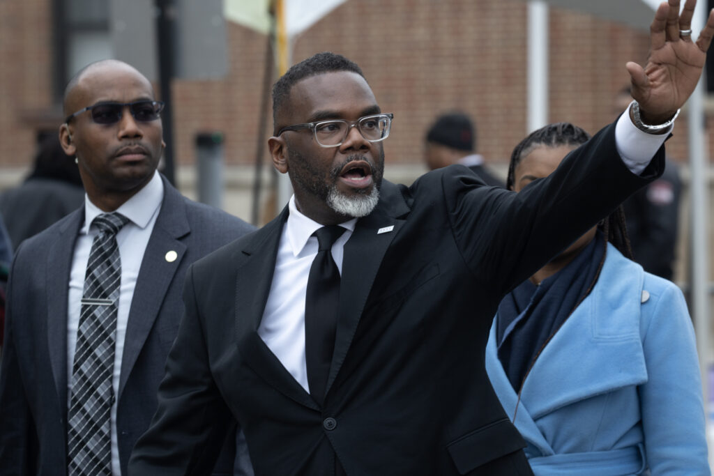 Chicago careens toward insolvency