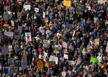 ‘No Kings’: Vast Throngs Say No to Trump