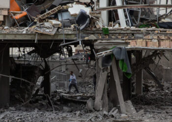 Oil Jumps to $116 a Barrel on Signs of Escalation of Middle East War