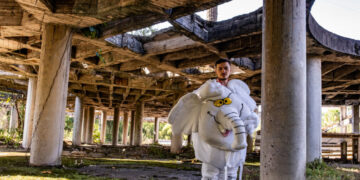 He Rode an Elephant Costume Into Colombia’s Senate