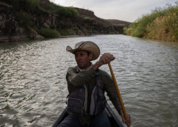 A Border Wall Plan Unites Republicans and Democrats in Texas: ‘This Is Insane’