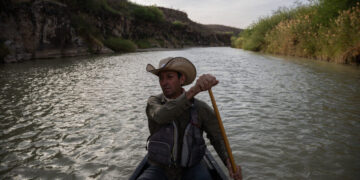 A Border Wall Plan Unites Republicans and Democrats in Texas: ‘This Is Insane’