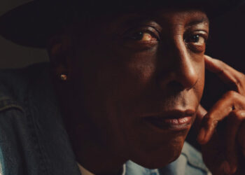 Arsenio Hall Shares How the Shy Kid Became the Life of the Party