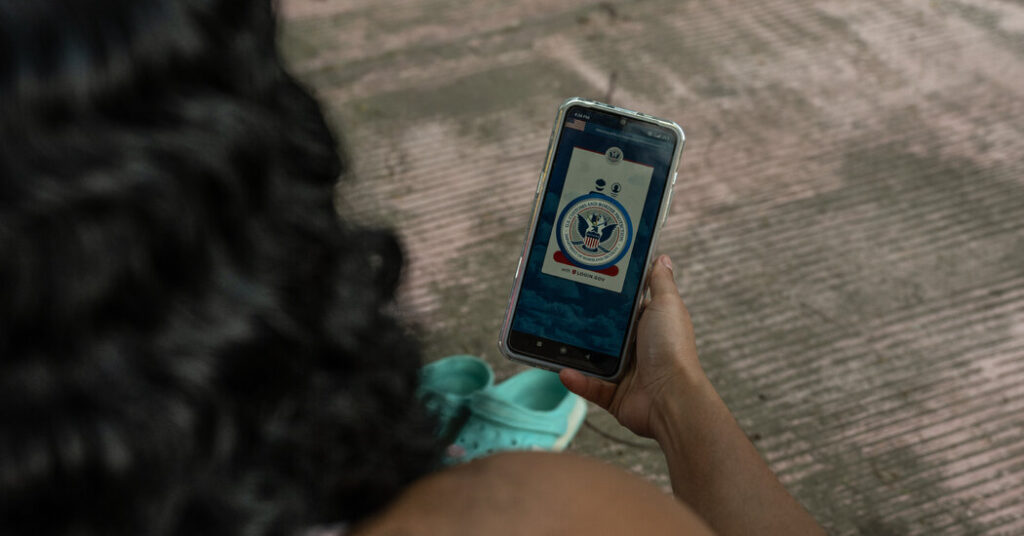 Judge Rules Trump Unlawfully Revoked Status of Migrants Who Used Entry App