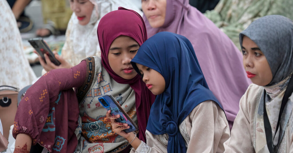 These Two Countries With Social Media Bans Aren’t Happy With Google and Meta